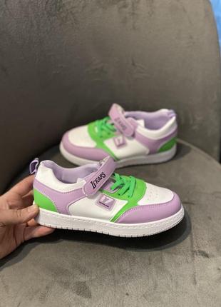 Нові кросівки для дівчаток 27-36