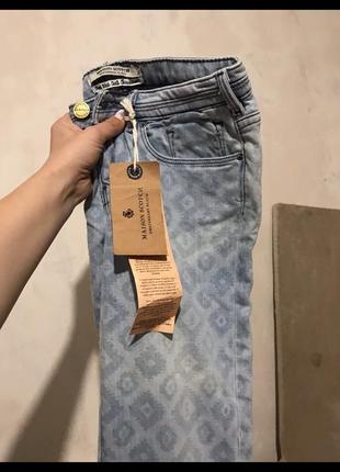 Джинсы
