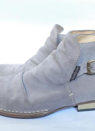 Ботинки из натуральной замши р.40