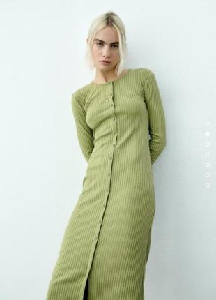 Універсальна базова оливкова сукня в рубчик zara💚