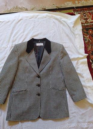 Красивый винтажный жакет .