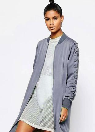 Крутий подовжений брендовий бомбер story of lola asos зі шнурівкою s-m