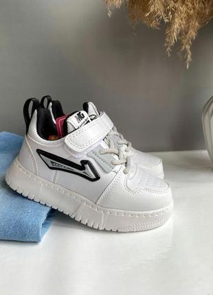 Стильные кроссовки унисекс