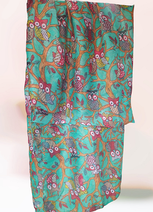 Шарф з яскравим принтом