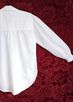Поплиновая белая рубашка свободного кроя удлинённая белоснежная рубашка оверсайз с объемными рукавами6 фото