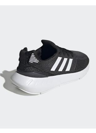 Нові кросівки adidas swift run 22w3 фото