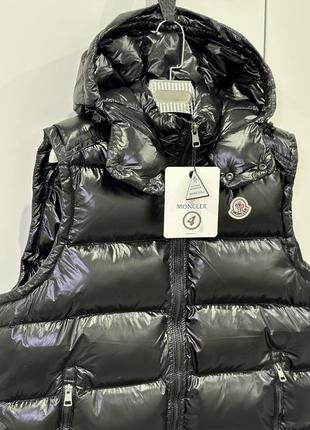 Жилетки moncler в наявності1 фото