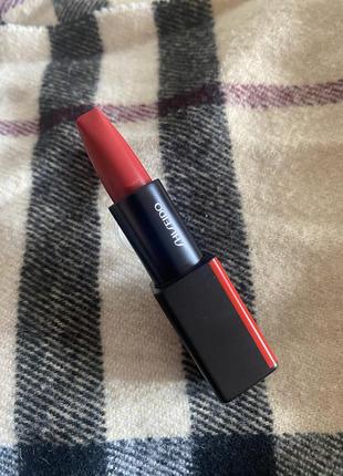 Помада shiseido modern matte powder lipstick 515 mellow drama4 фото