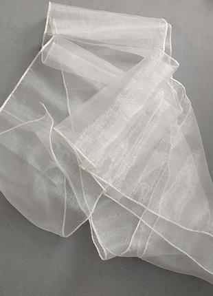 Бант органзамолочноно коьору