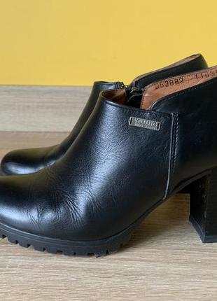 Закриті туфлі max mayar 37 розмір