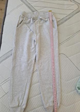 Штани спортивні.  в чудовому стані.  заміри на фото.