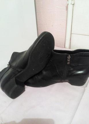 Кожаные ботинки.,,caprice,,.германия.размер 391 фото