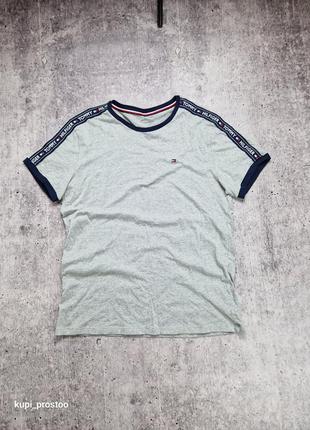 Tommy hilfiger men’s t shirt logo tape