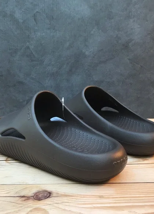 Крокс унісекс шльопанці чорні слайди crocs mellow recovery slide black6 фото