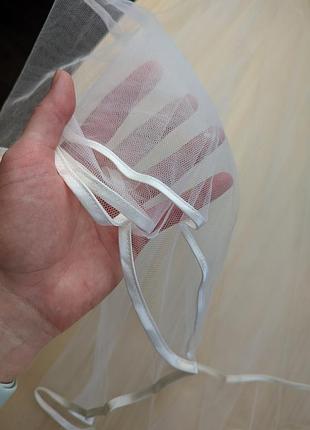 Фата белая двойная с окантовкой короткая с заколкой