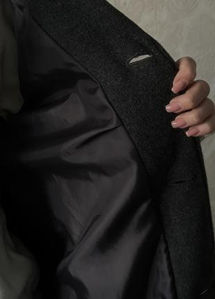 Шерстяне оверсайз пальто з чоловічого плеча, актуального фасону6 фото