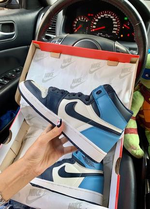 Кросівки жіночі nike air jordan 1 retro high patent blue toe