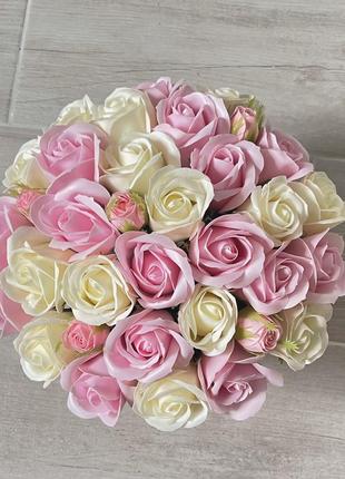 Ніжний букет із мильних троянд2 фото