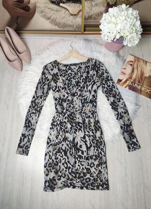 Тепла сукня плаття леопардовий принт стан  відмінний на запах