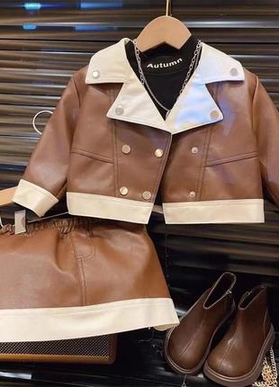 Стильний комплект із еко шкіри , шкіряна і юбка , піджак
