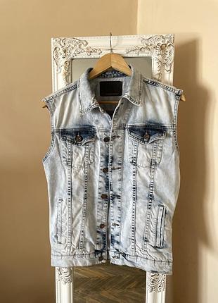 Джинсова жилетка zara