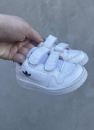 Кросівки кеди adidas оригінал 22 розмір