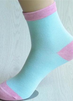 Осінні жіночі шкарпетки з бамбукового волокна (п'ята та носок інший колір)2 фото