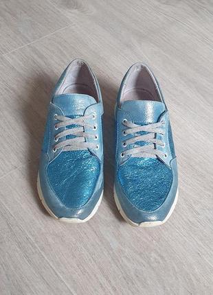 Голубі кросівки, кеди3 фото
