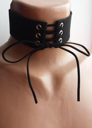 Чокер ожерелье чёрный широкий на шнуровке1 фото