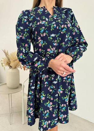 Синя жіноча коротка сукня в квітковий принт жіноча сукня сорочка міні в квіти2 фото