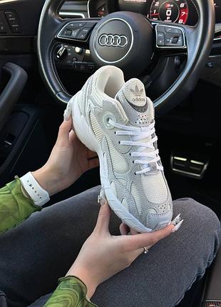 Кросівки adidas