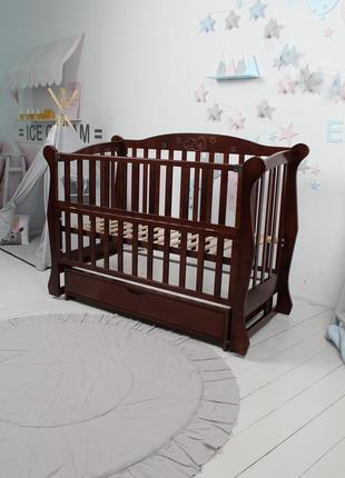 Кровать детская baby comfort лд10 орех с ящиком и резьбой3 фото