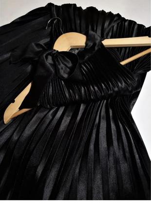 Плаття , сукня з плісірованого атласу, франція✨🤍 xs-m5 фото