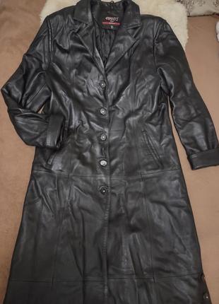 Красивый черный кожаный плащ ,501 фото