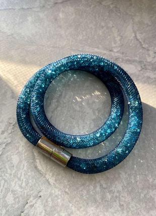 Синий браслет сеточка змейка с камнями сваровски внутри двойной блестящий блестит топ