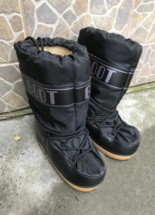 Чоботи moon boot