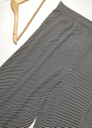 Кюлоти жіночі бриджі у смужку чорного білого кольору від бренду hm xxl3 фото