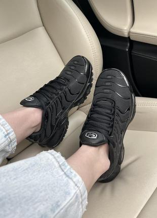 Nike air max tn plus triple black