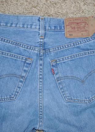 Голубые джинсы levis7 фото