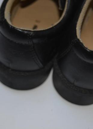 Туфлі bobbi shoes 26 розмір, устілка 16,5 см.4 фото