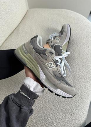 Жіночі кросівки new balance 992 люкс якість