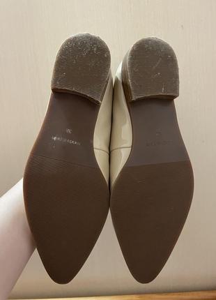 Класичні бежеві лофери від moda in pelle9 фото