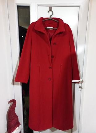 Червоне пальто максі2 фото