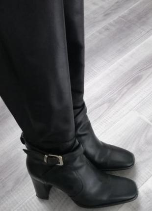 Трендові ботфорти шкіра італія високі чоботи сапожки2 фото