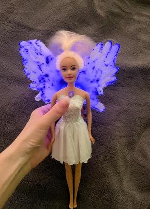 Лялька барбі з крилами4 фото