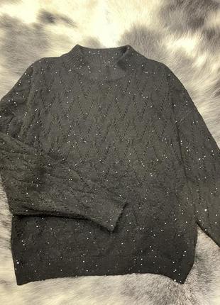 Жіночий светр з паєтками