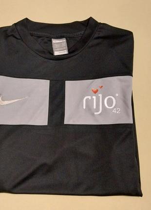Якісна стильна брендова футболка nike fit