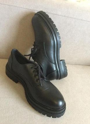 Дуже круті шкіряні дербі ботінки jenny faury