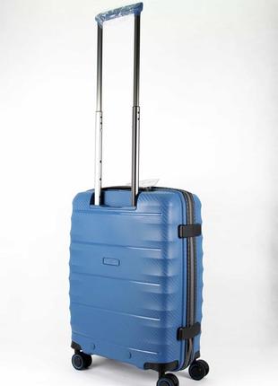 Ультралегкий французский чемодан малый из полипропилена на 4-х колесах "airtex paris" 2423 фото