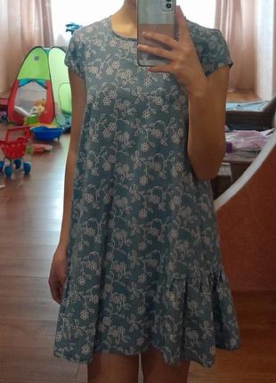 Плаття блакитного кольору